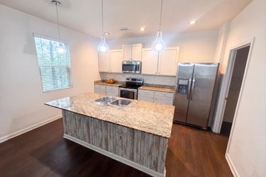 Photo 2 of 22 of 611 Dodson Lake Ct, Fairburn, GA