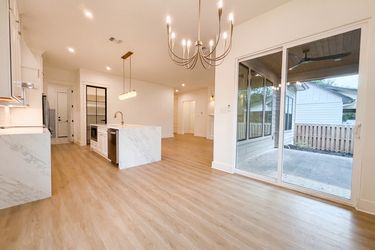 Photo 2 of 21 of 4211 Honeycomb St, San Antonio, TX