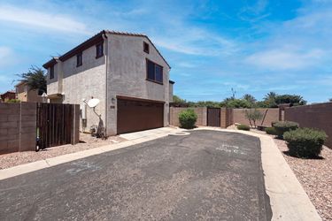 Photo 2 of 18 of 2784 E Megan St, Gilbert, AZ