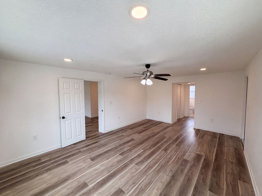 Photo 4 of 19 of 567 Baywood Dr N, Dunedin, FL