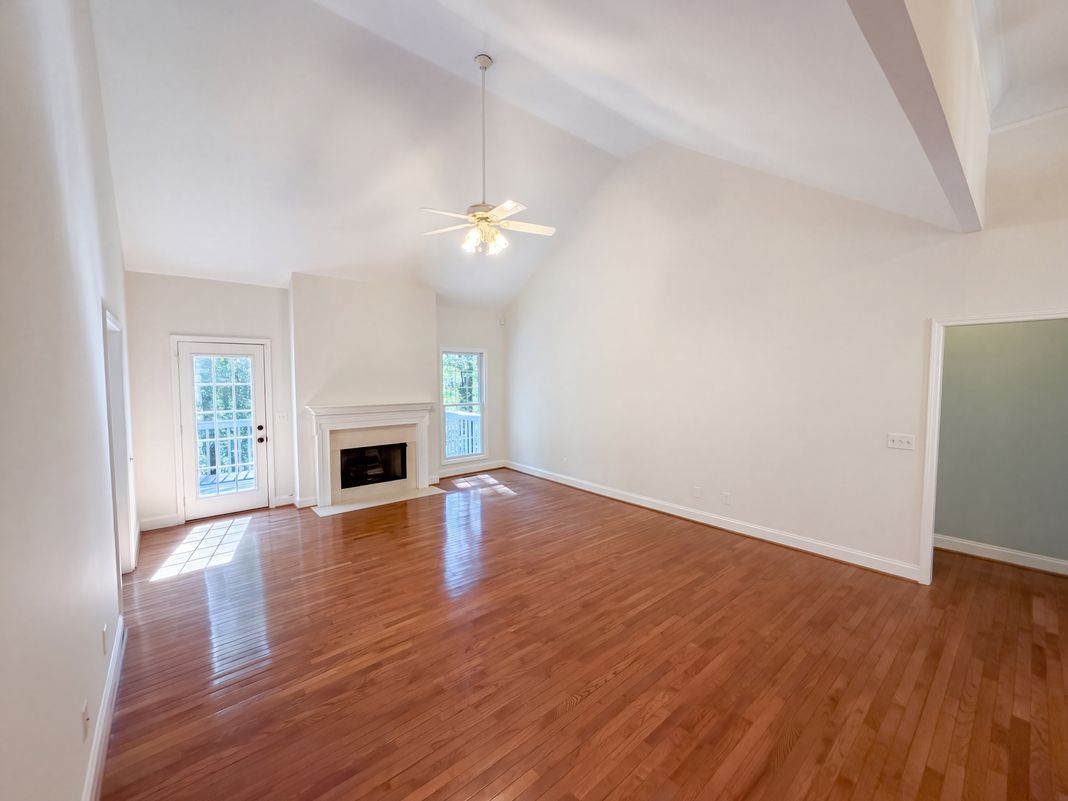 Property photo 3 of 940 Cider Ridge Ct