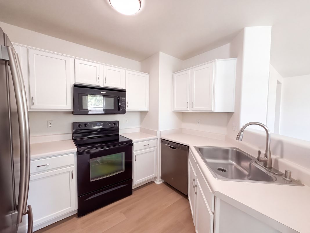 Property photo 2 of 45983 W Sheridan Rd