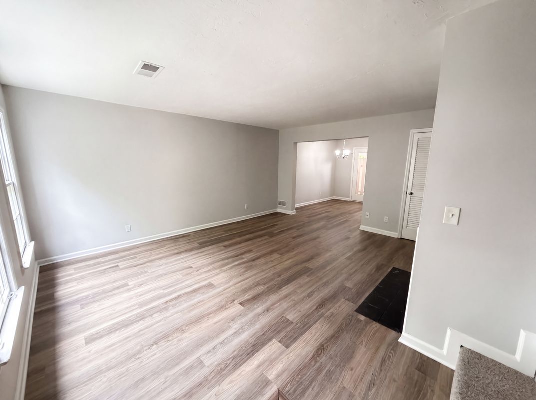 Property photo 3 of 237 Chads Ford Way