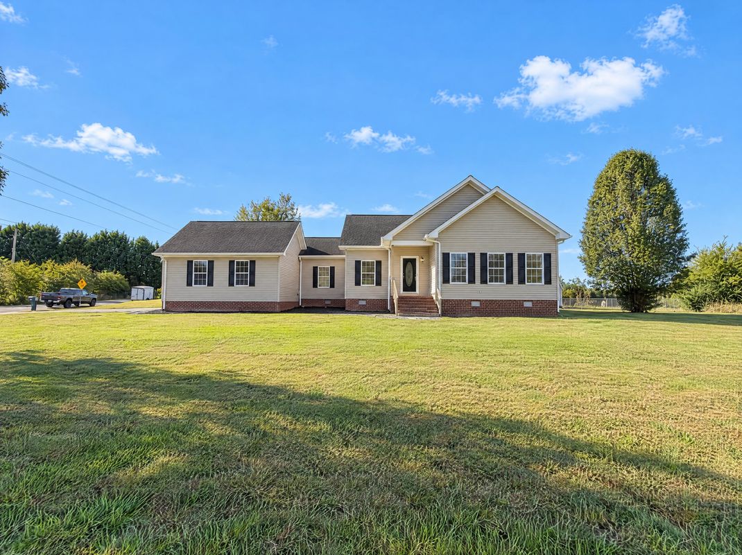 Property photo 1 of 3140 Earnhardt Rd