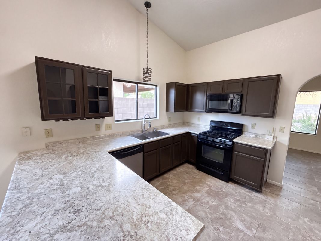Property photo 2 of 9324 E Lochnay Ln