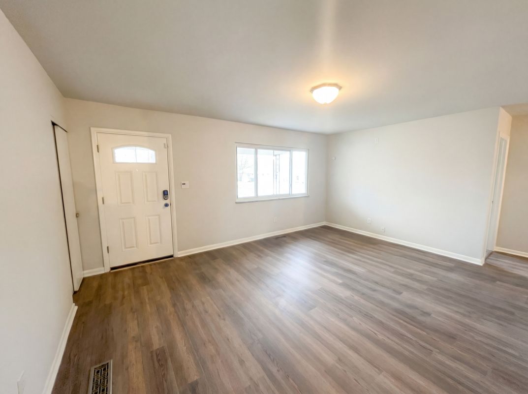 Property photo 3 of 3011 Cameron St