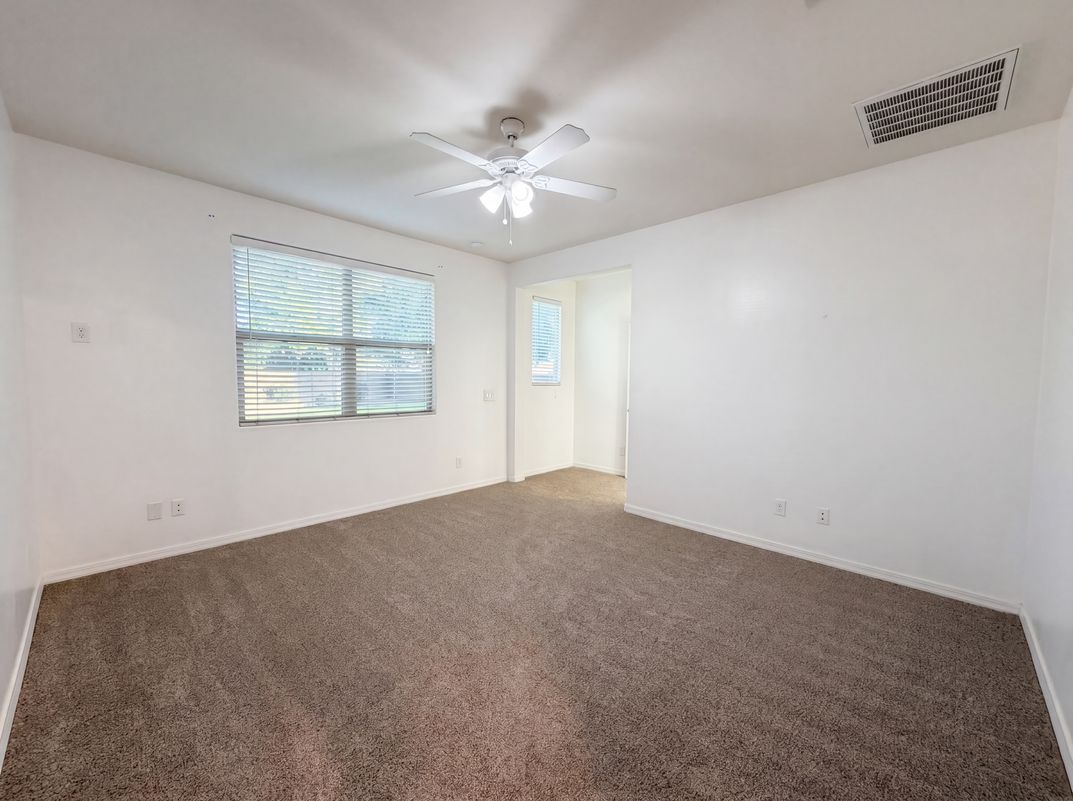 Photo 16 of 23 of 112 E Bernie Ln, Gilbert, AZ