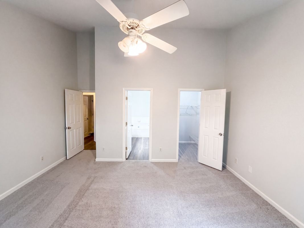 Property photo 3 of 21 Glenhawk Loop