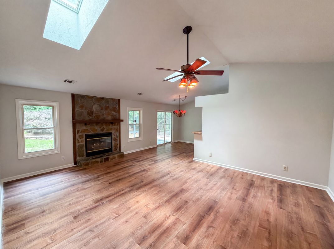 Property photo 3 of 158 Colemans Bluff Dr