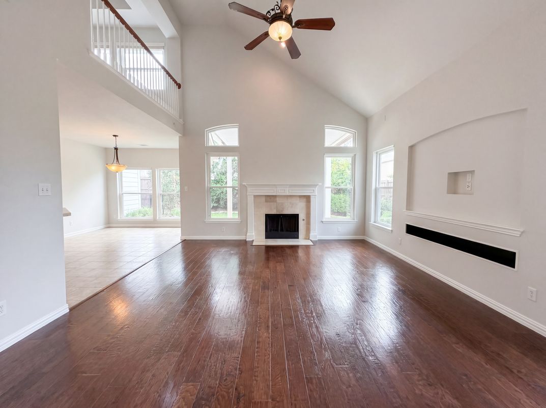 Property photo 3 of 4536 Risinghill Dr
