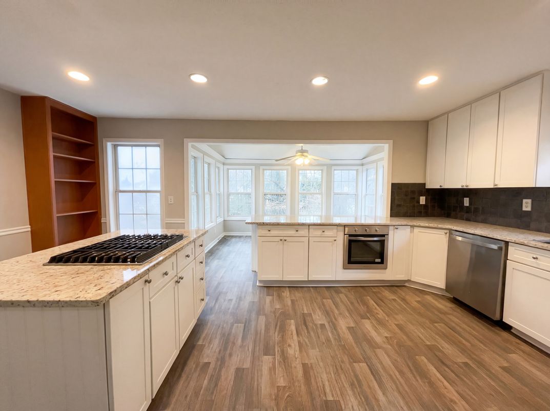 Property photo 2 of 2859 Savannah Walk Ln