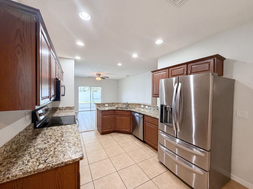 Photo 6 of 24 of 1048 Bethpage Rd, Auburndale, FL