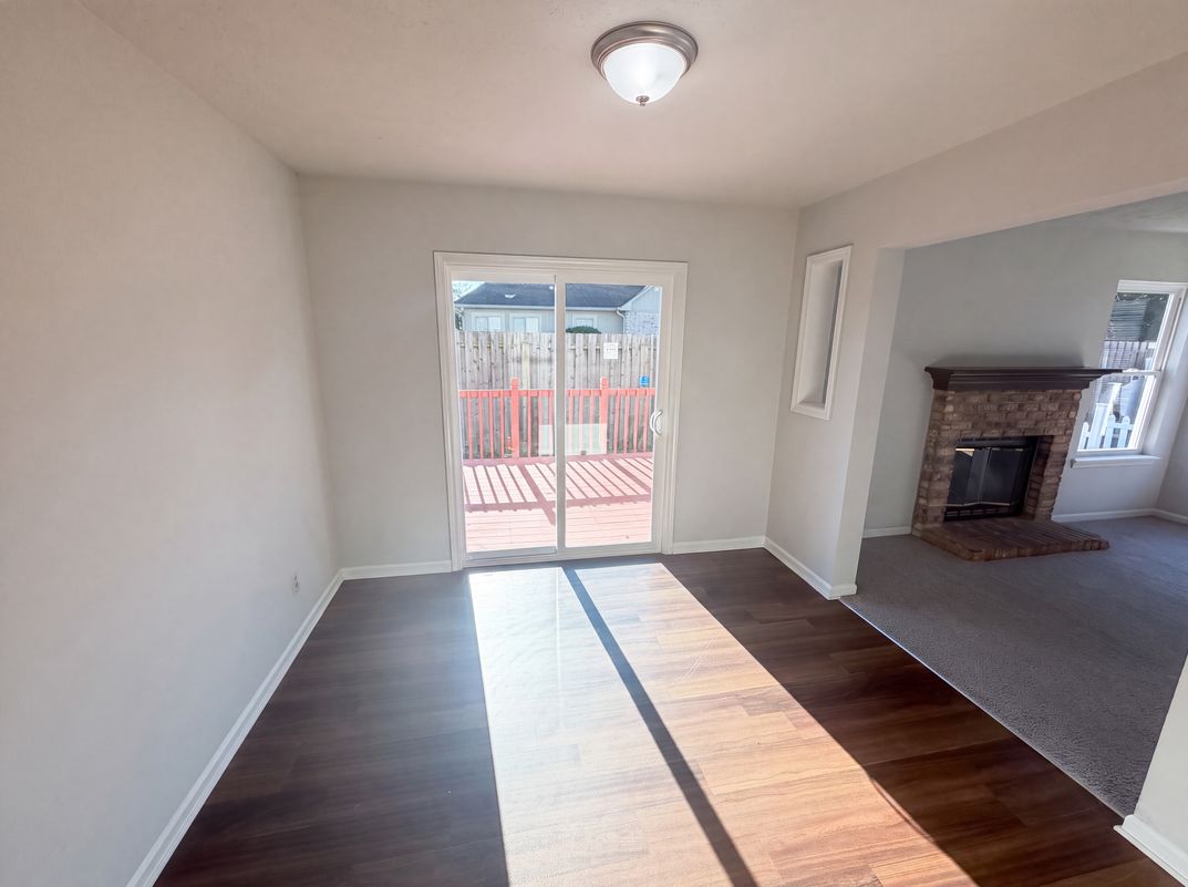 Photo 10 of 26 of 4801 Ossington Ct, Indianapolis, IN
