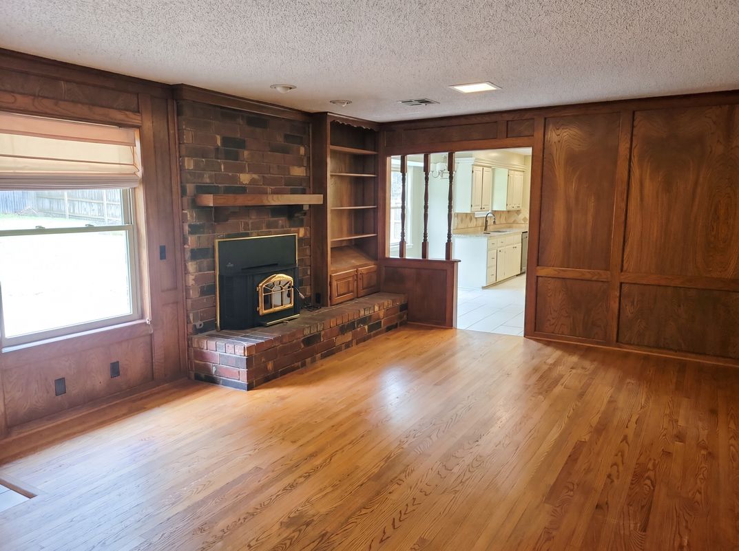Property photo 3 of 4600 Rolling Hills Dr