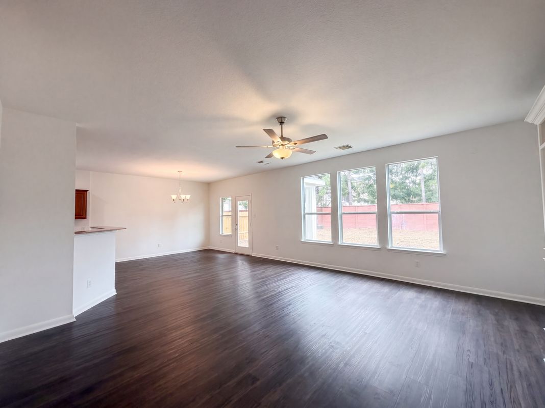 Property photo 3 of 1942 Bevington Oaks Cir
