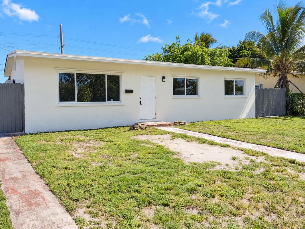 Property photo 1 of 18105 NW 7th Ct