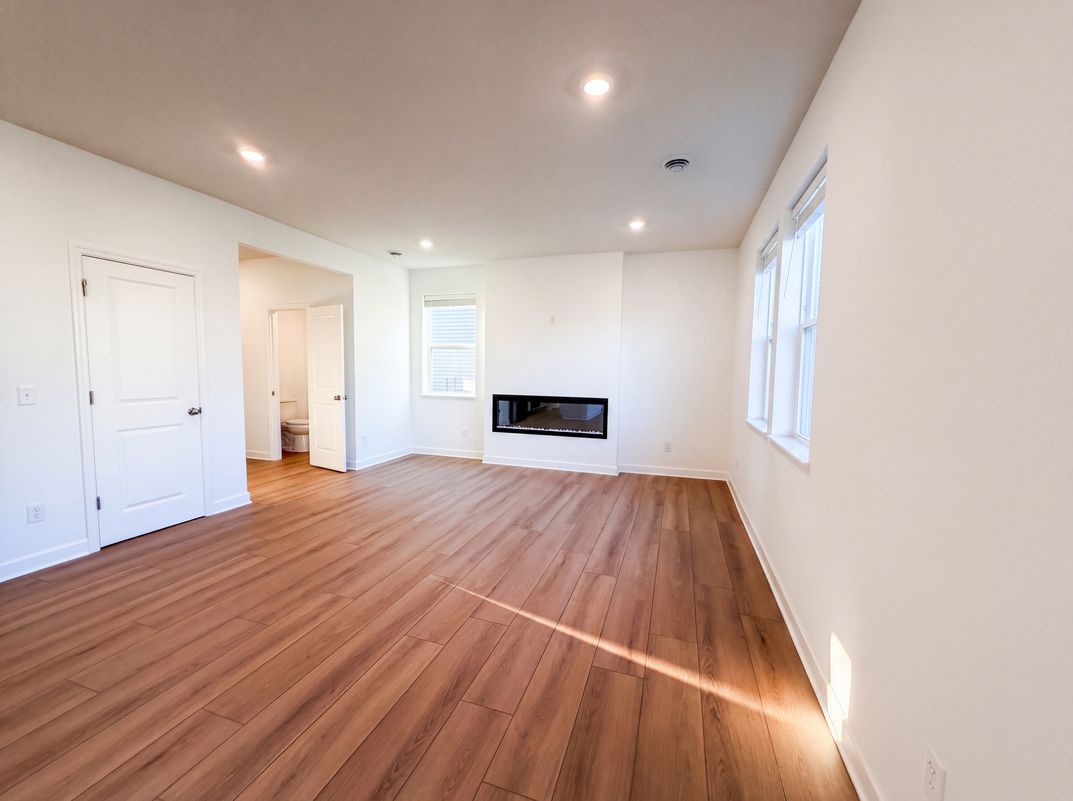 Property photo 3 of 10773 Hemingway Ave S