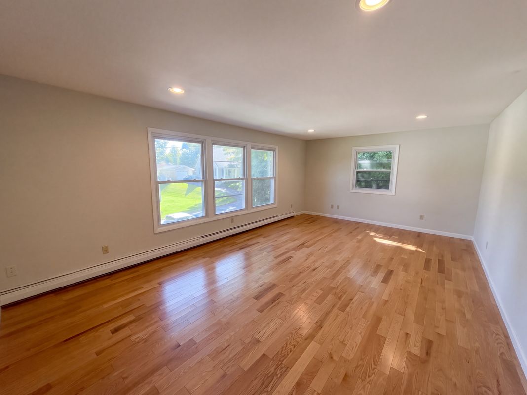 Property photo 3 of 201 Fairview St