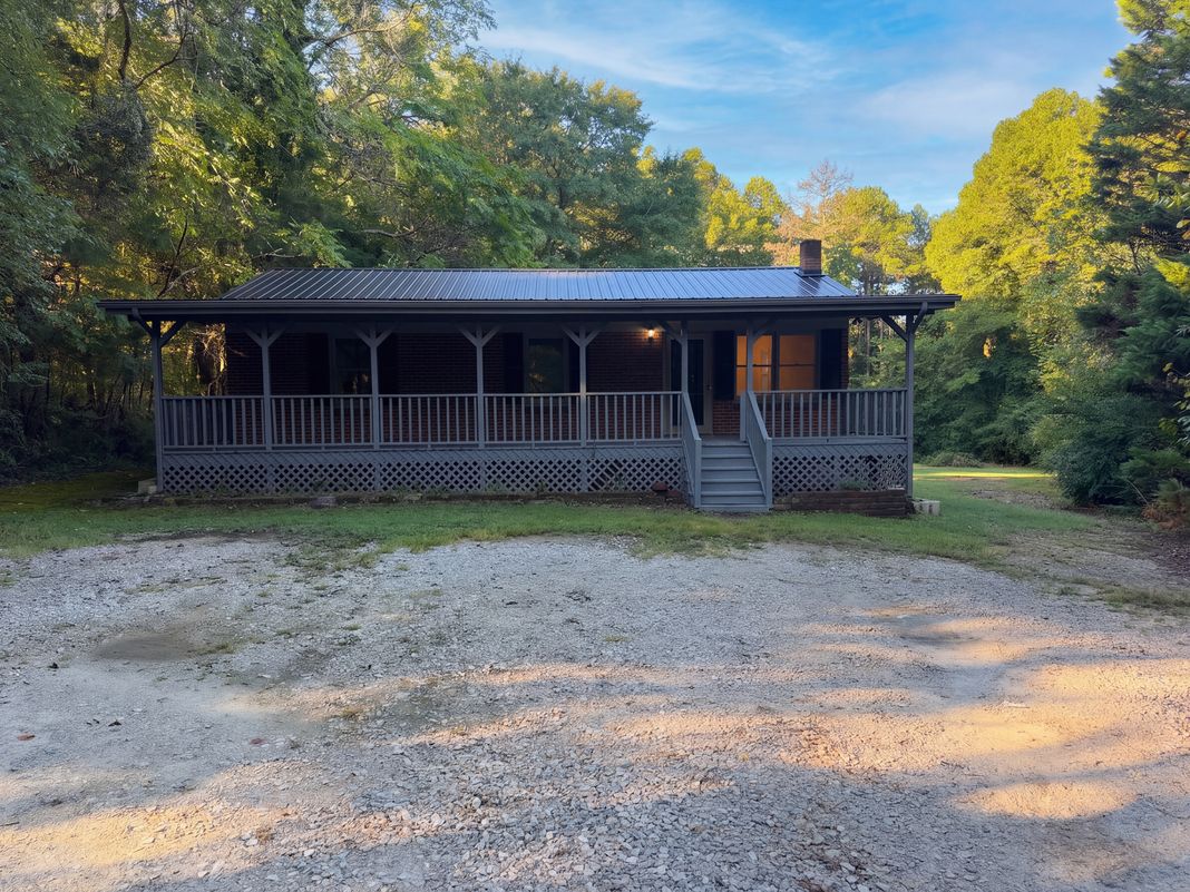 Property photo 1 of 967 Church Rd