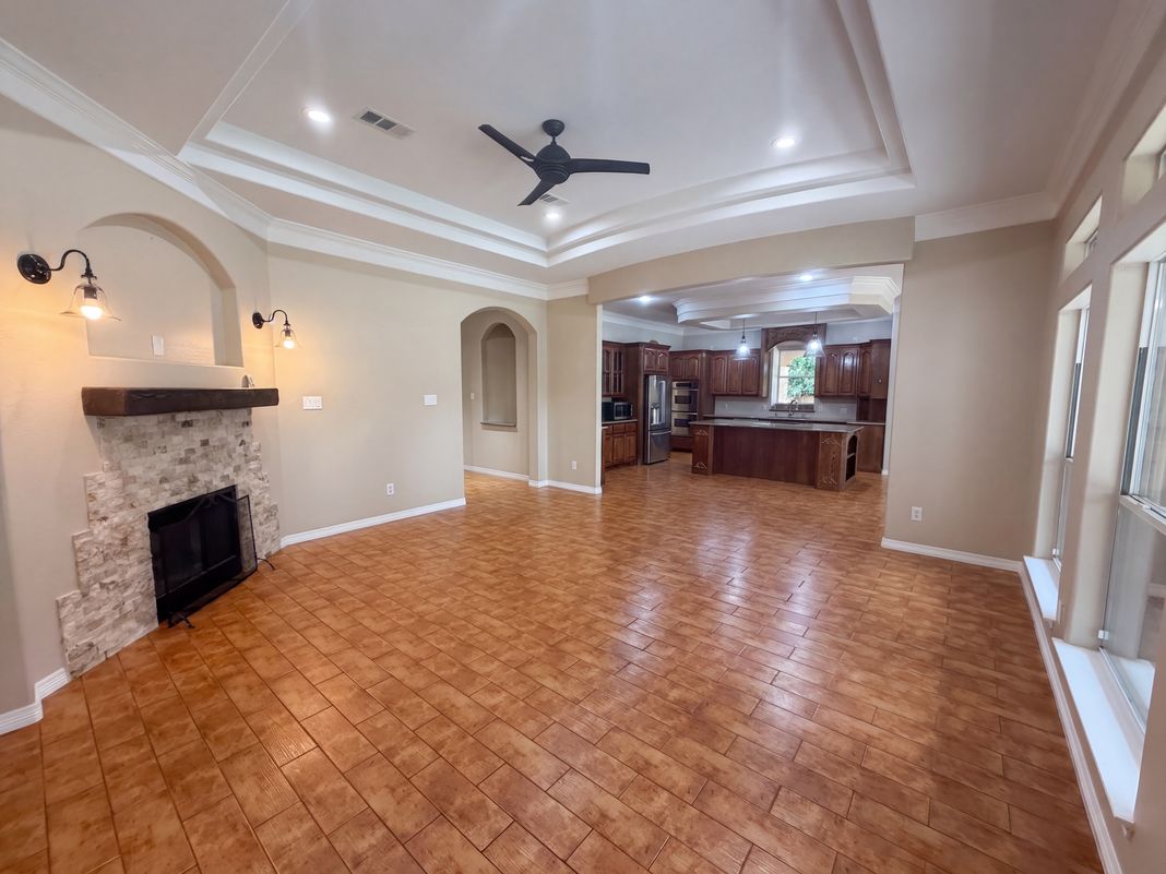 Property photo 3 of 1005 Lewis Dr