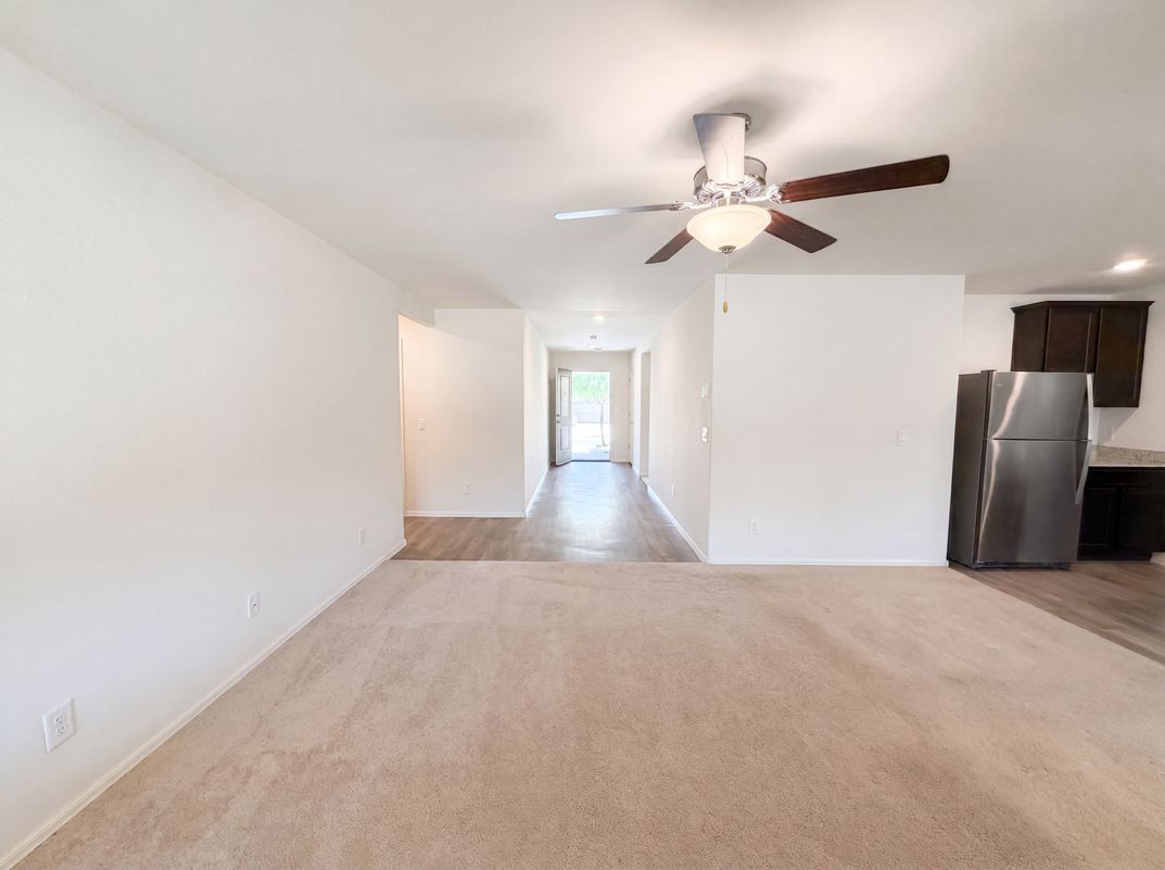 Photo 3 of 21 of 482 W Whitetail Dr, Casa Grande, AZ
