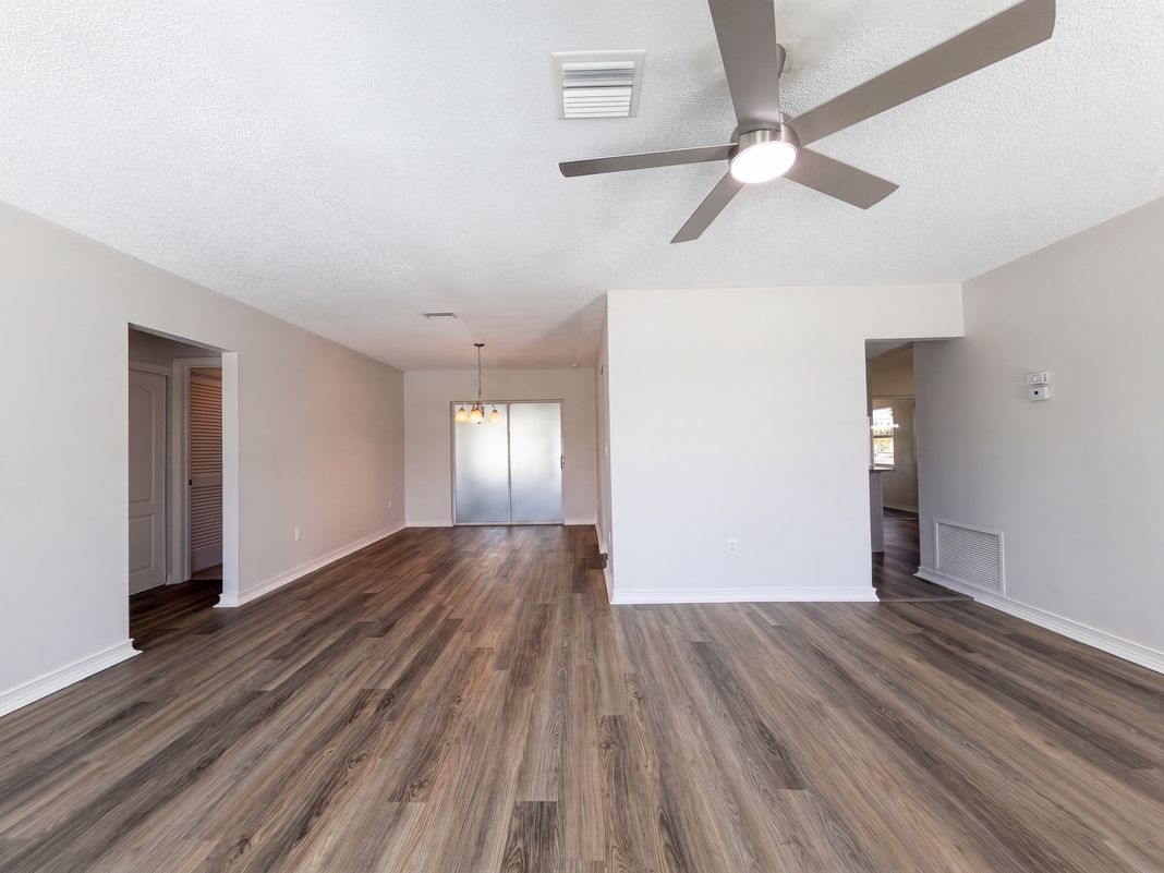 Property photo 3 of 6331 Safford Ter