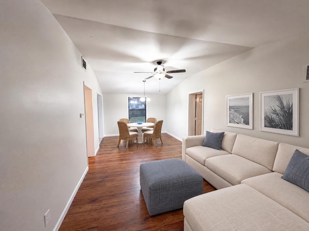 Property photo 3 of 3004 Hunkin Cir