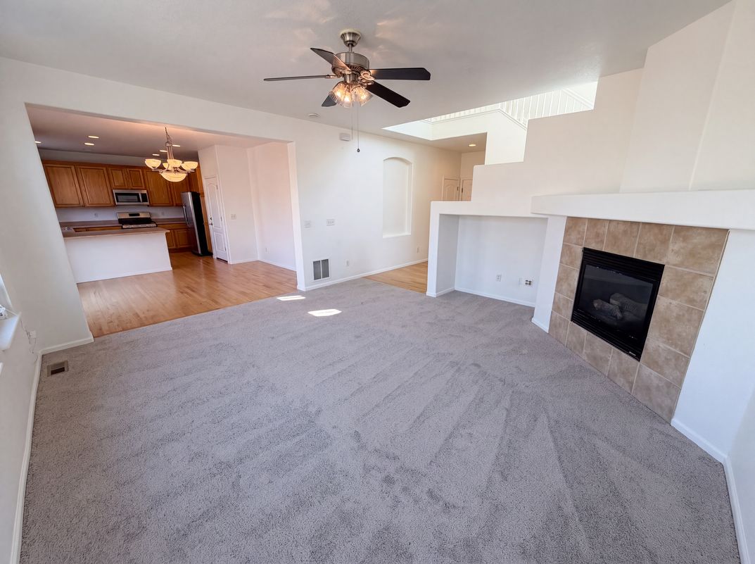 Property photo 3 of 10253 Uravan St