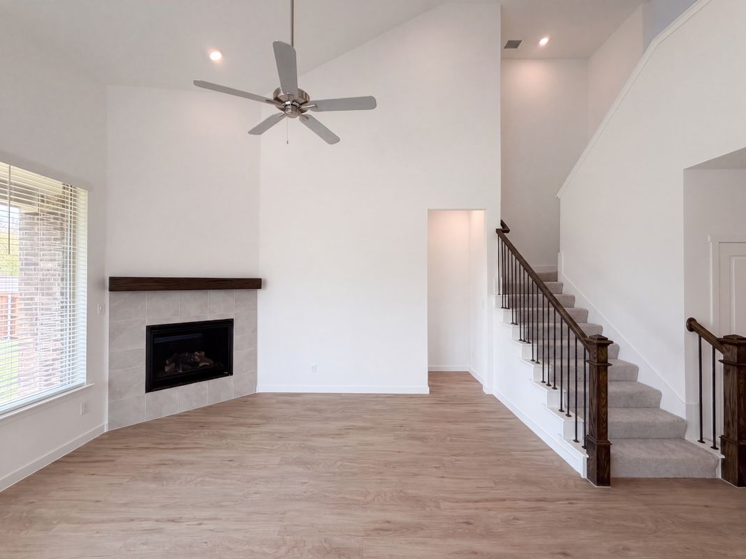 Property photo 3 of 201 Loving Trl
