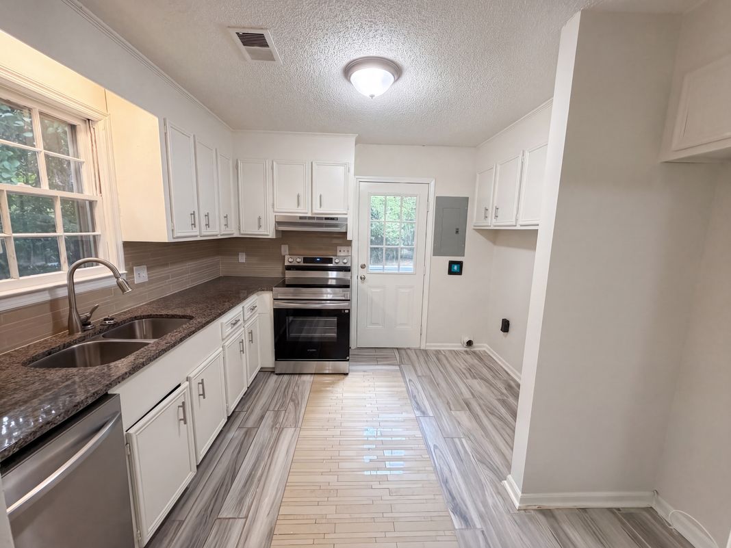 Property photo 2 of 13 Trinity Three Ct