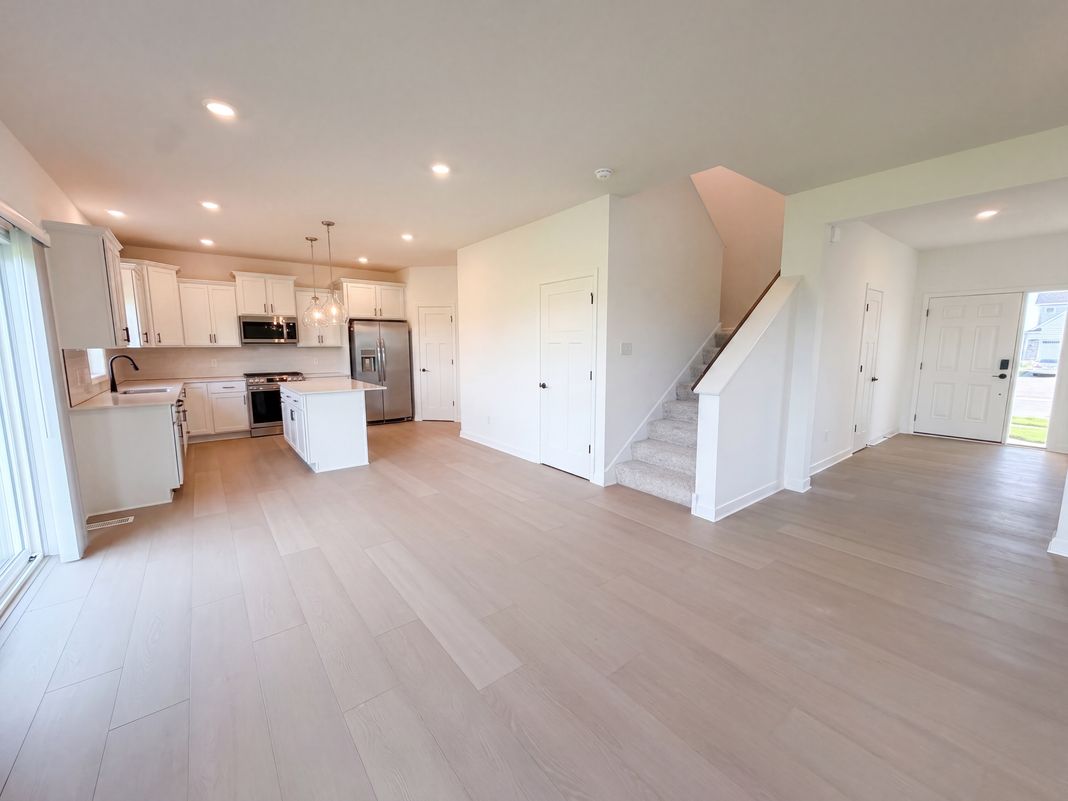 Property photo 3 of 1577 Upper 141st St E