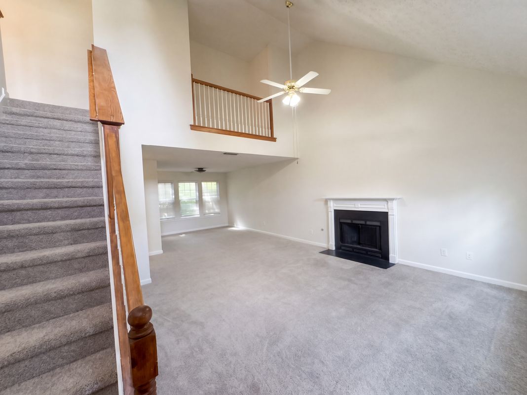 Property photo 3 of 2492 Halcyon Way