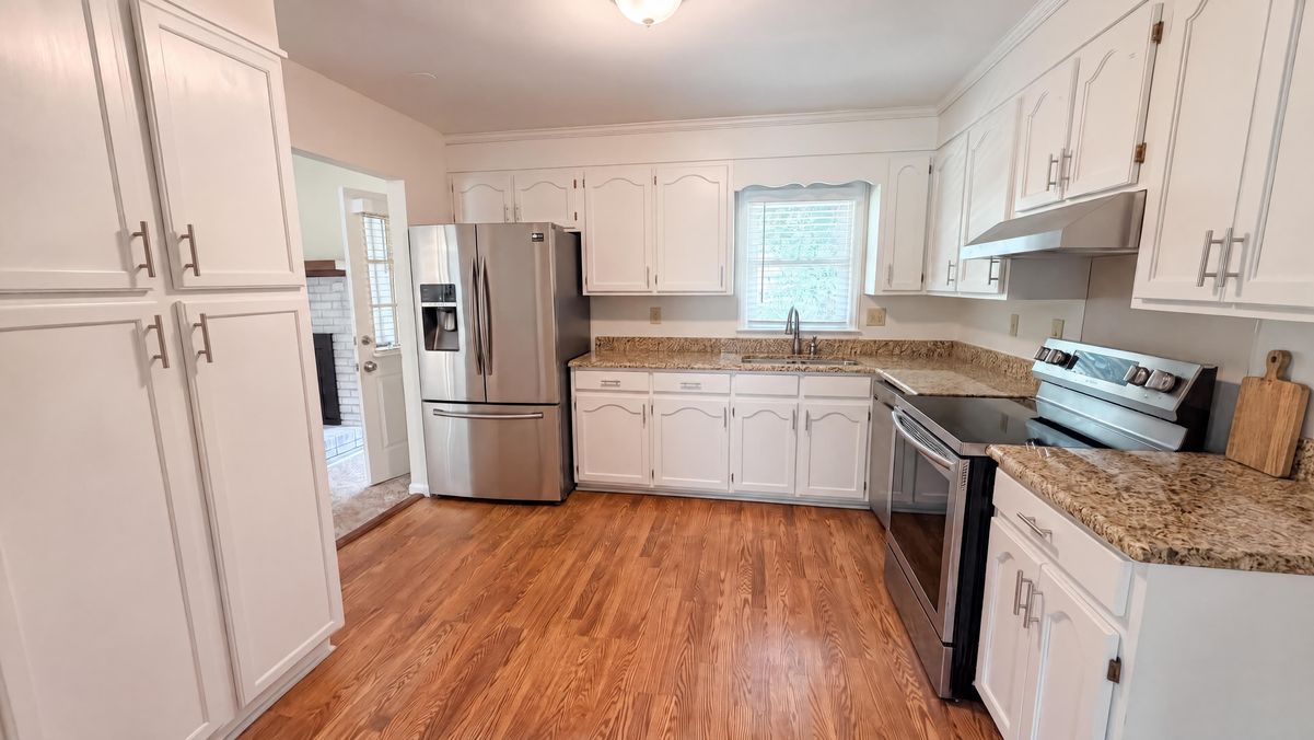Property photo 2 of 2500 Jacobs Rd