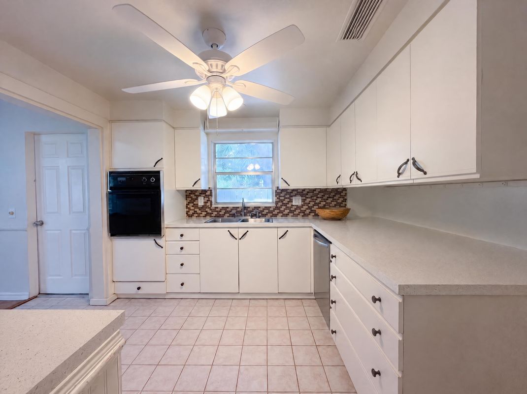 Property photo 2 of 3010 Hatton St