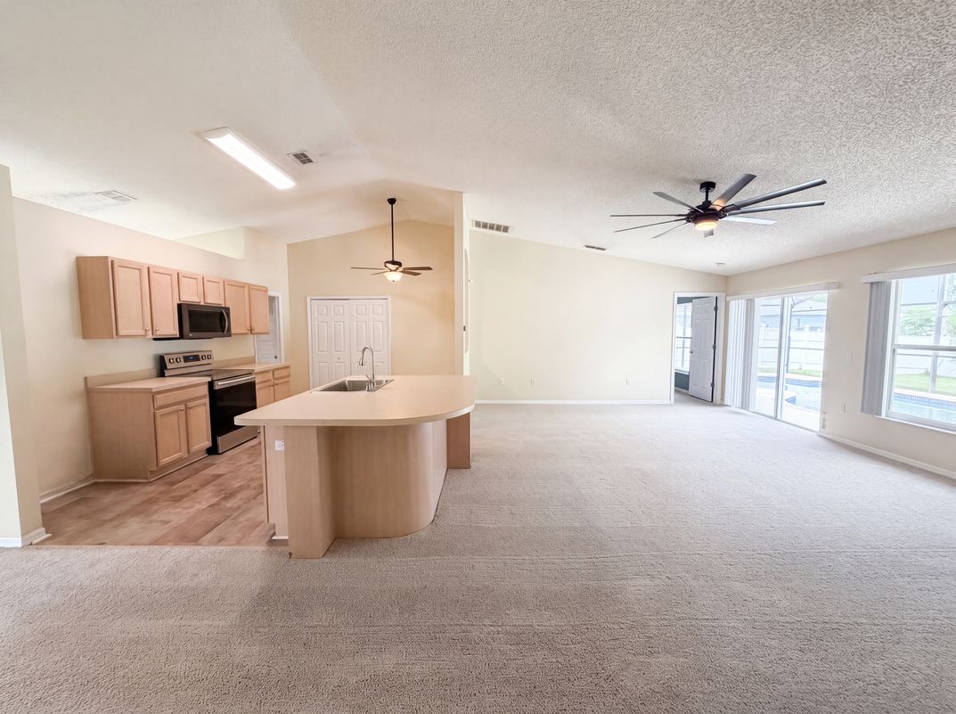 Property photo 3 of 2366 Belen Dr