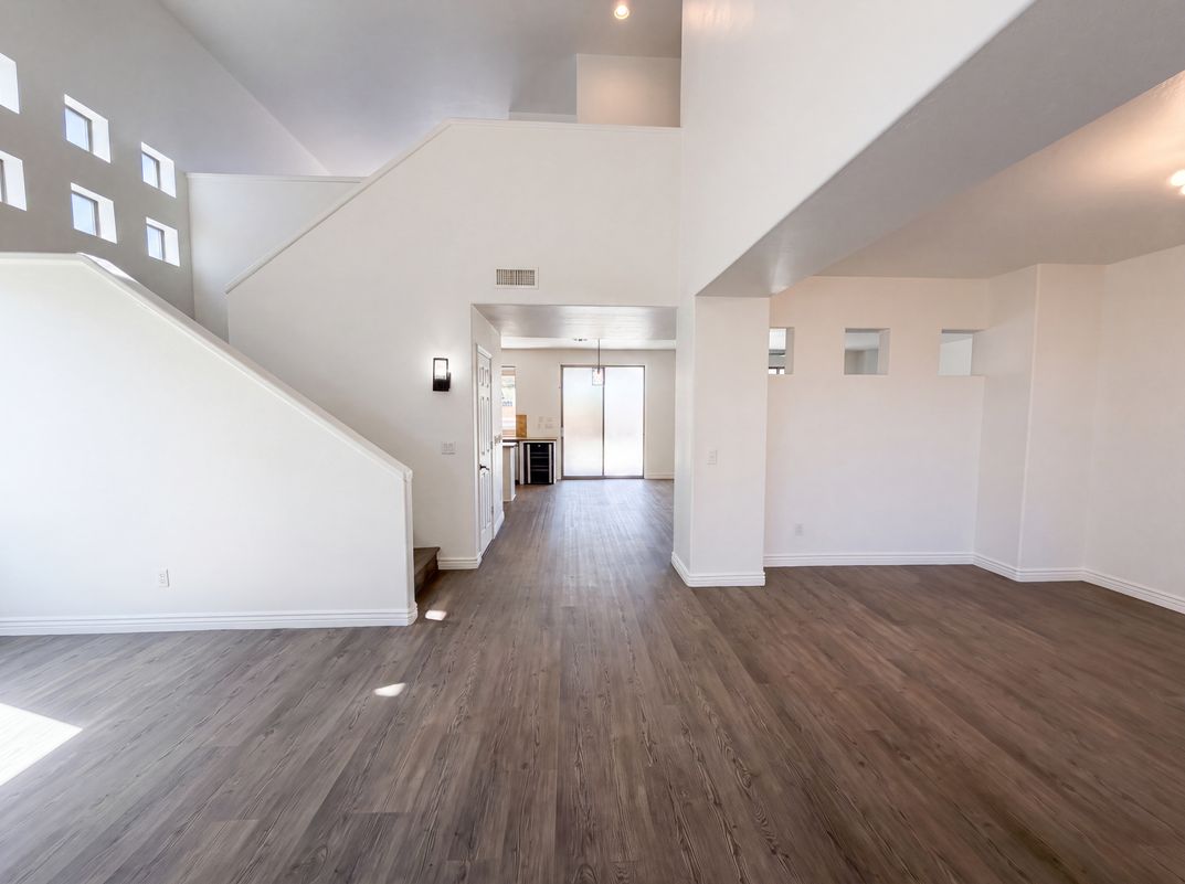 Photo 7 of 35 of 17645 W Hale Bopp Dr, Goodyear, AZ