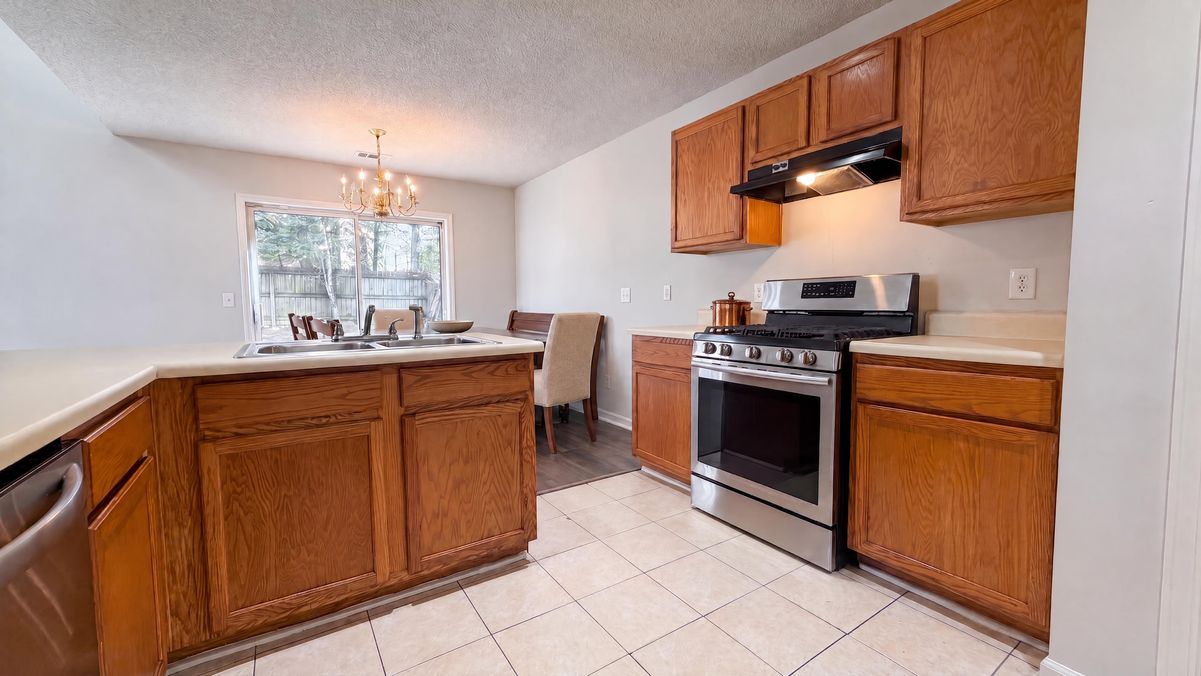 Property photo 2 of 3426 Sable Chase Ln