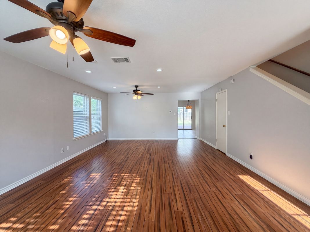 Property photo 3 of 1722 Woods Blvd