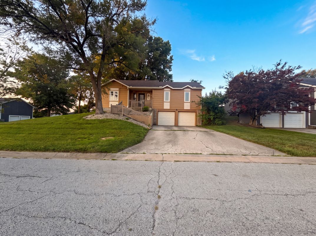 Property photo 1 of 7511 Orient Ave