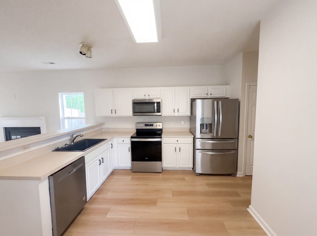 Property photo 2 of 2855 Mossy Meadow Dr