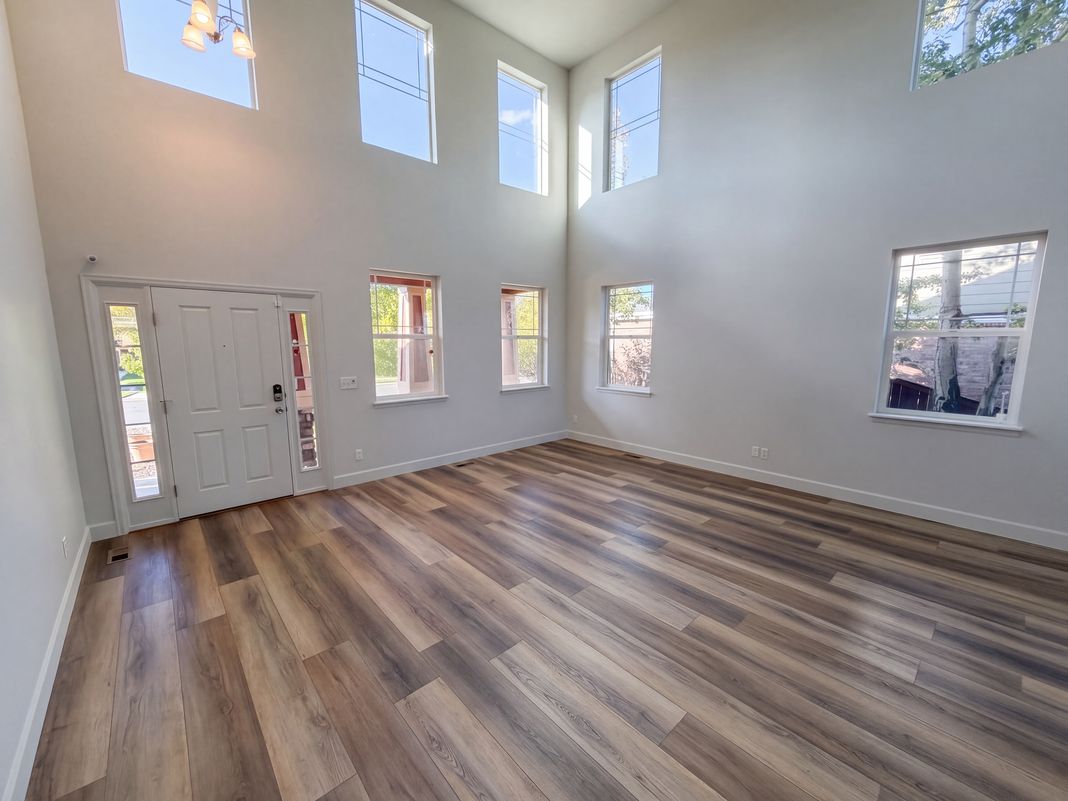 Property photo 3 of 5406 S Fultondale Way