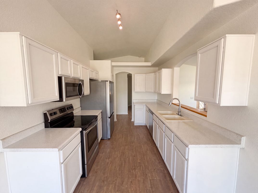 Property photo 2 of 9103 N Palm Brook Dr