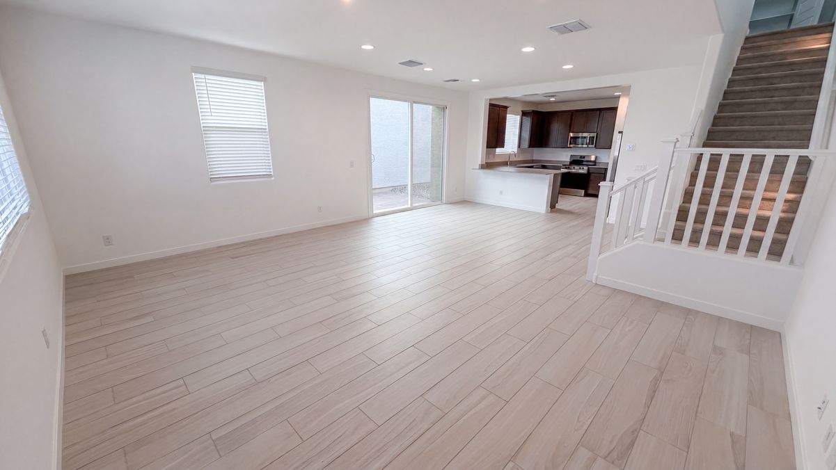 Property photo 3 of 24753 N 164th Dr