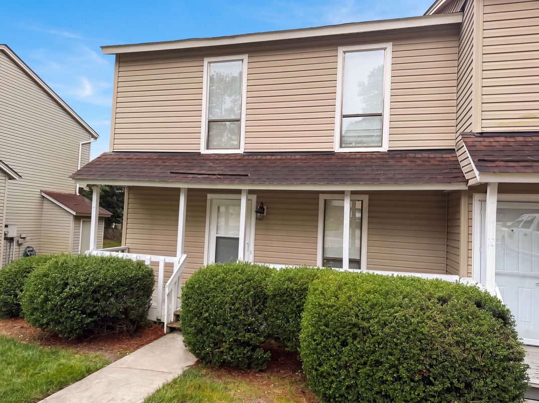 Property photo 1 of 104 Arbuckle Ln
