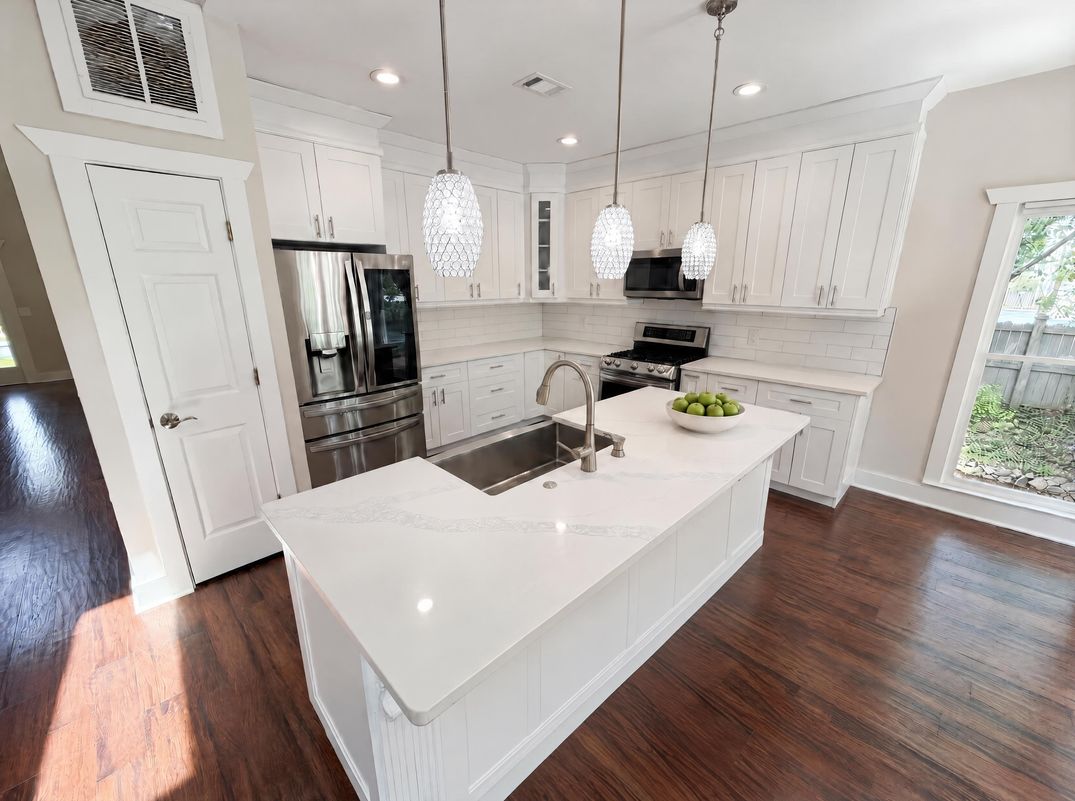 Property photo 2 of 4000 Amberley Ln
