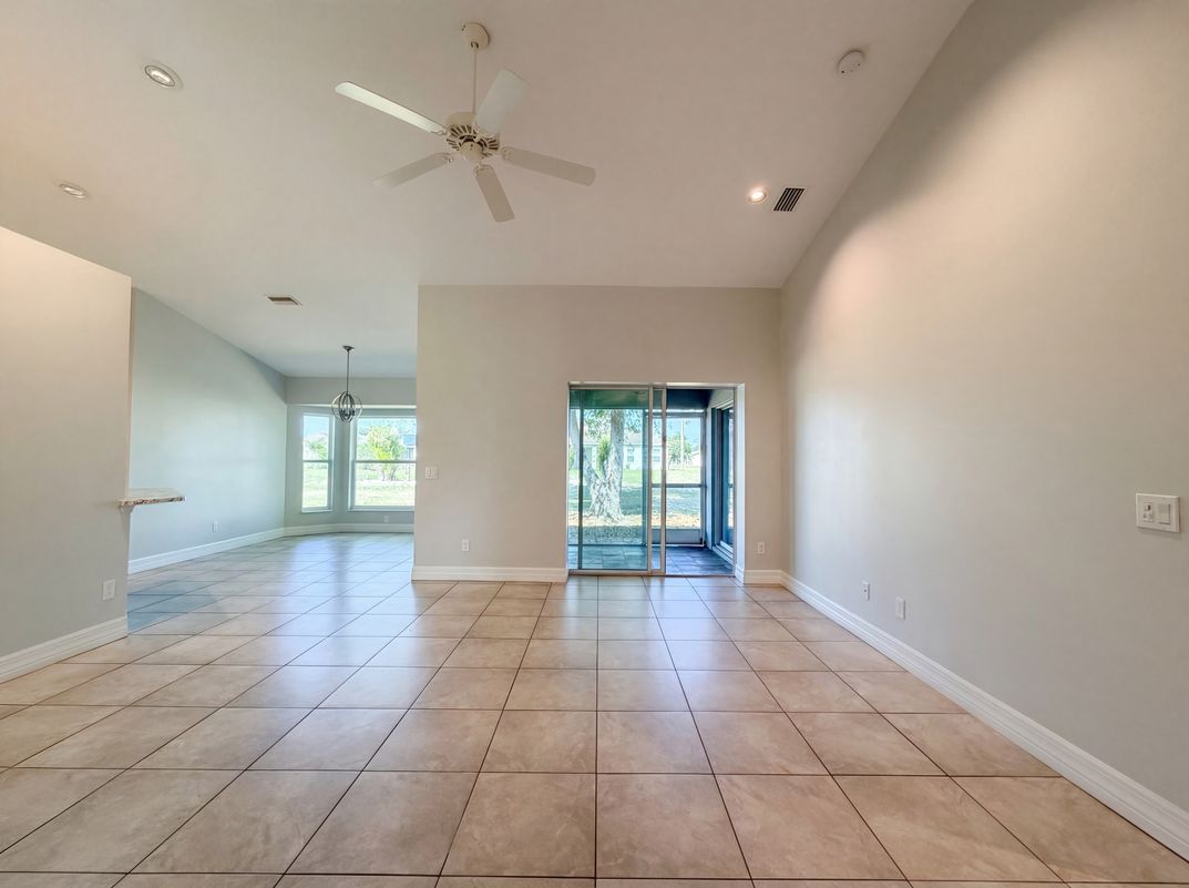 Property photo 3 of 405 San Ambrosio St