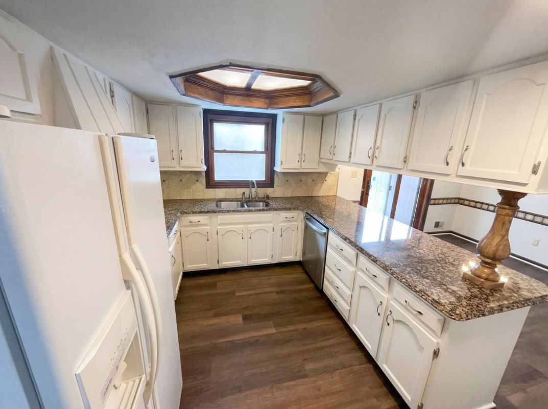 Property photo 2 of 6811 Kingman Dr