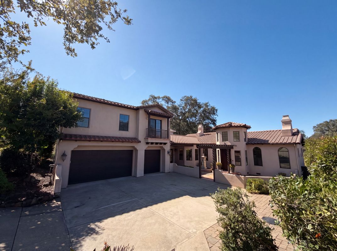 Property photo 1 of 3172 Chasen Dr