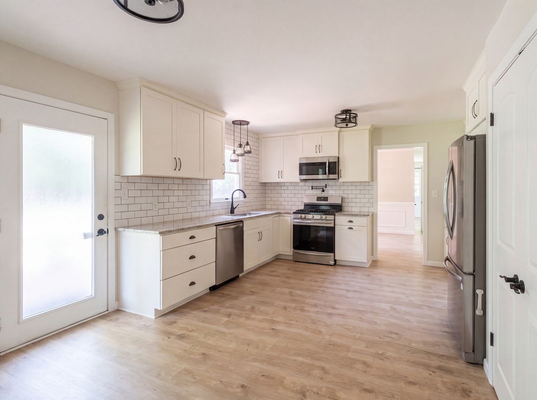 Property photo 2 of 1003 Bateman Dr