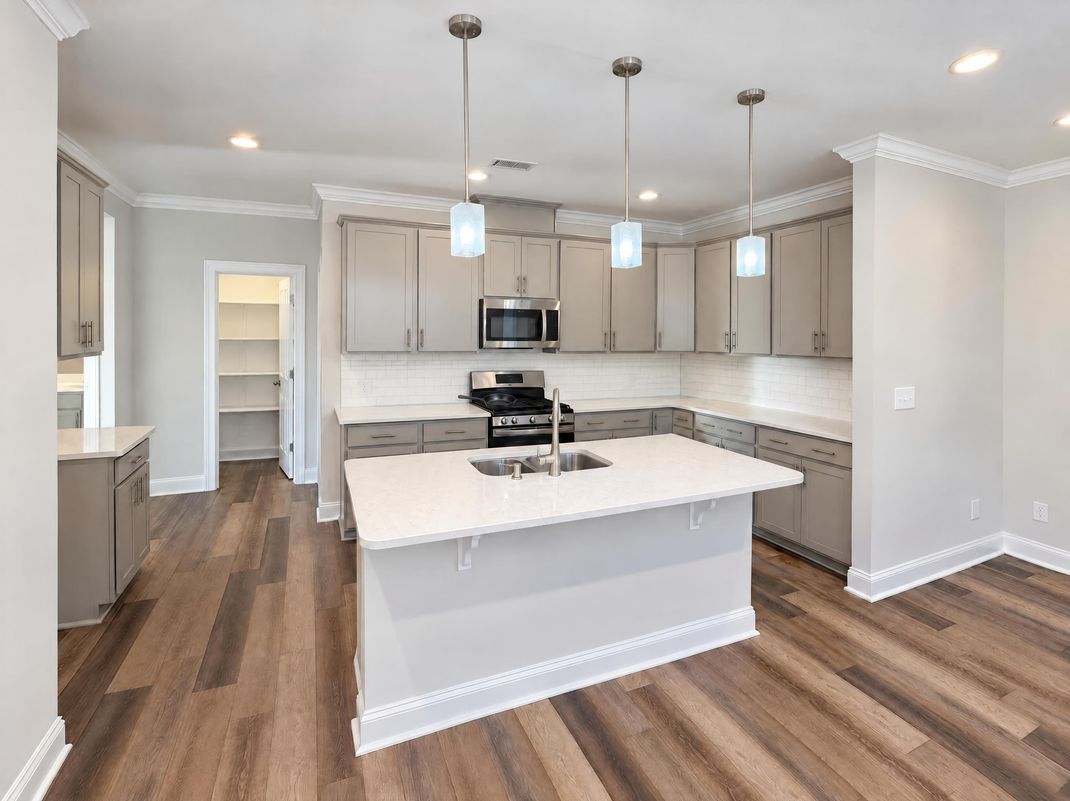 Property photo 2 of 151 Olivine Dr